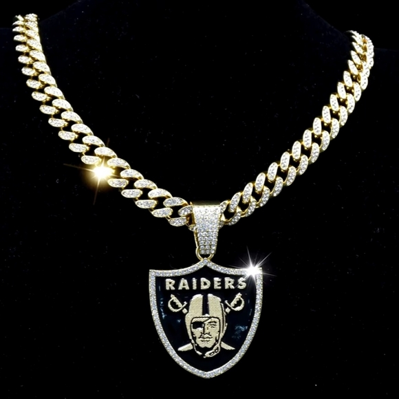 Beautiful New Raiders football team iced out style 20" in gold or silver - Picture 1 of 6
